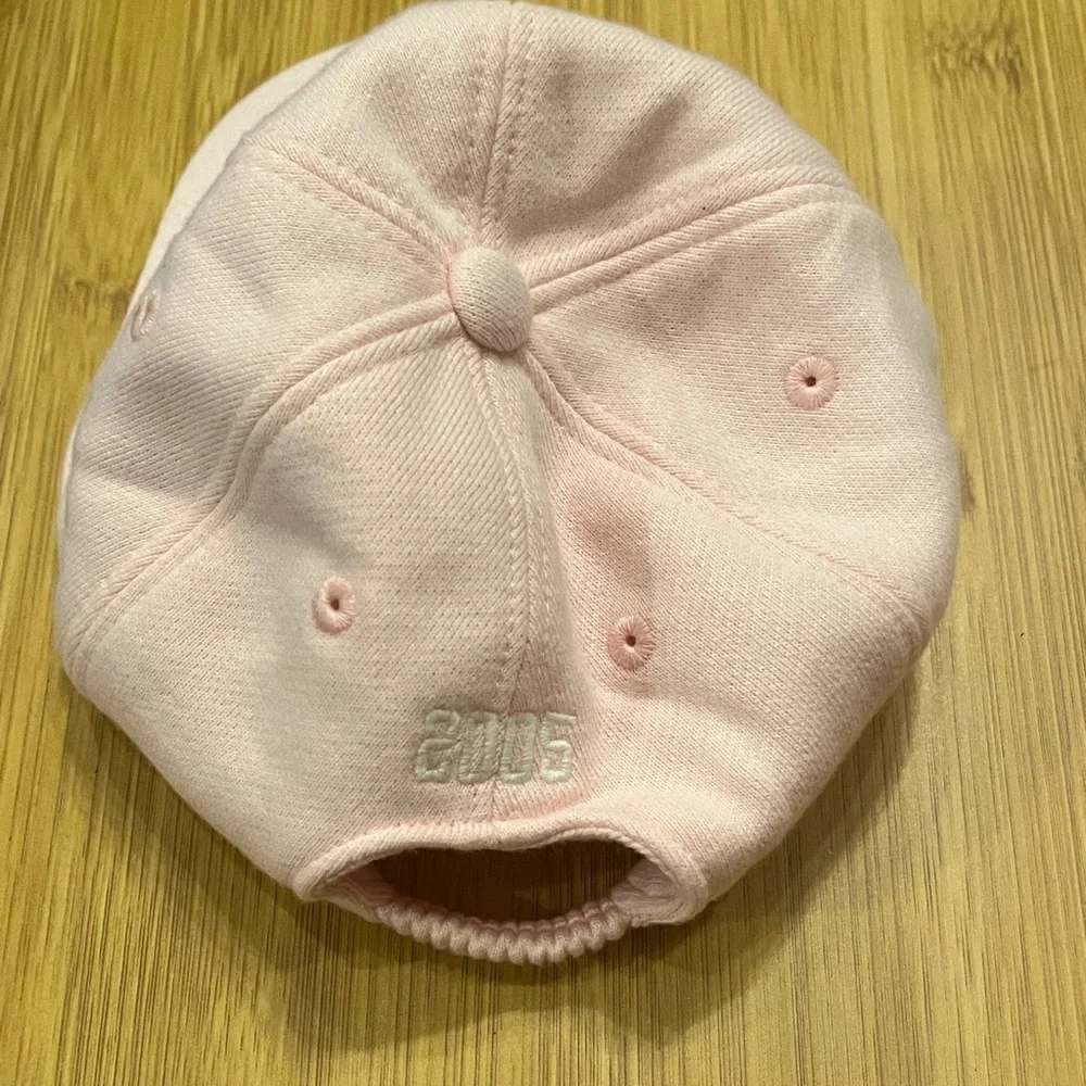 Gap & Osh Kosh Baby Hats Adorable! (Lot of 2)